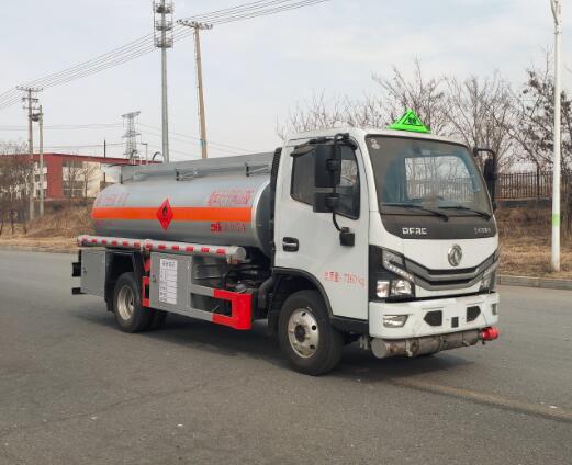 丹凌牌HLL5070GJYE6型加油車